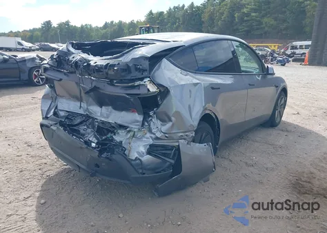 2026 Tesla Model Y Long Range Dual Motor All-Wheel Drive/Long Range Launch Series из США, поврежденный, VIN 7SAYGDEE1TF326764